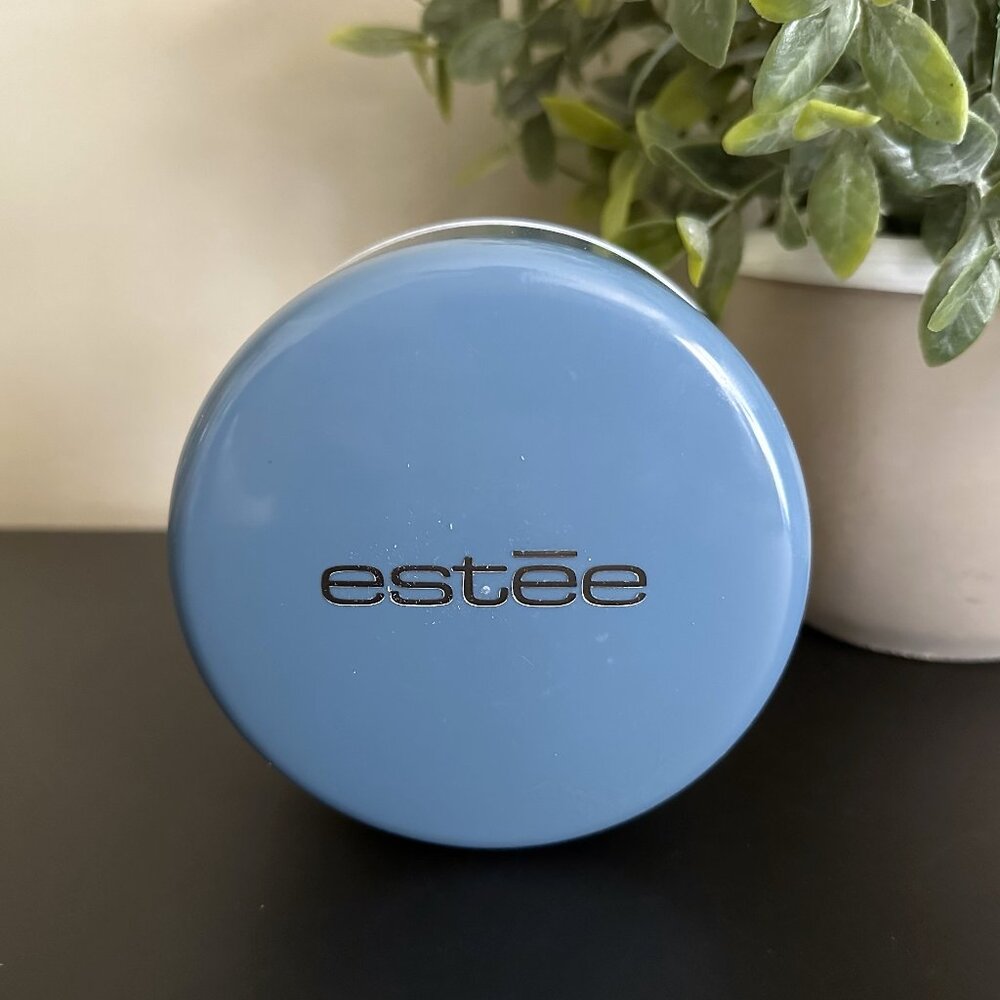Vintage ESTEE by Estee Lauder Classics Perfumed Body Powder 3 oz Round Blue